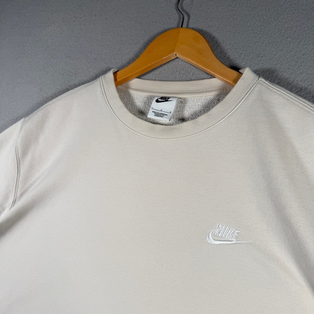 Nike Sportswear Club Fleece Crewneck Sweatshirt Beige BV2662-072 Mens Large - Picture 5 of 15